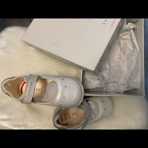 ❌SOLD❌ Authentic Kids Geox white dress shoes